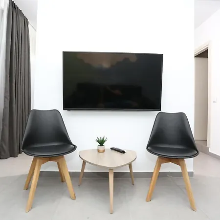 Downtown Seaside Apartament